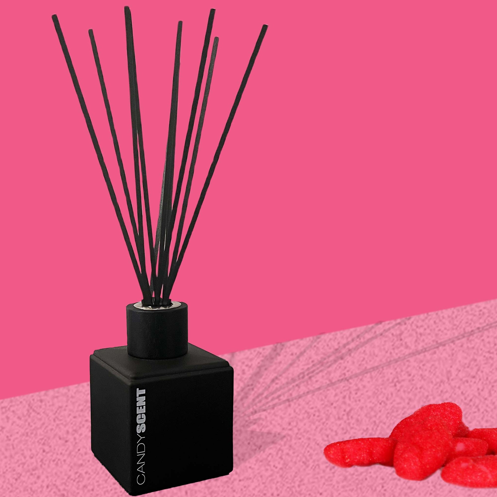 STRAWBERRY CLOUDS Reed Diffuser